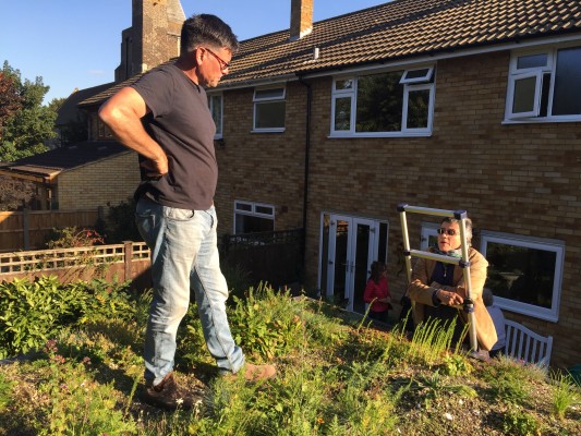 Johan and Nathalie discuss rooftop carrot farming in Essex